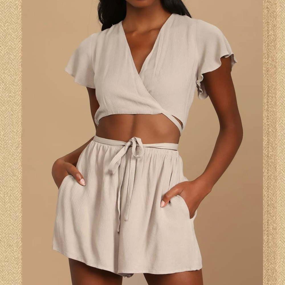 Lulus Daylight Escapades Taupe Tie-Back Cutout Romper Size Large